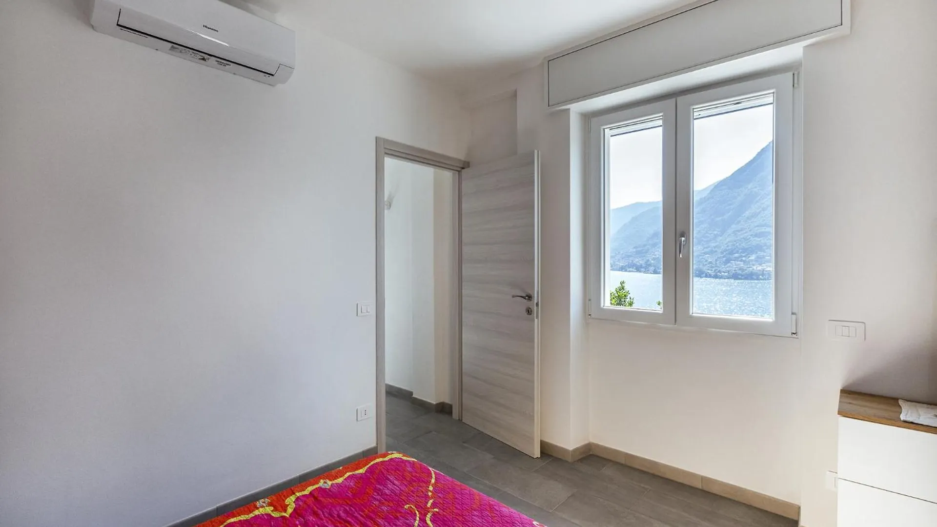 Como Lake Paradise Pognana Lario 0*,  Olaszország
